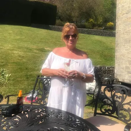 The Clock Tower High Street. Nothing Average Here! *