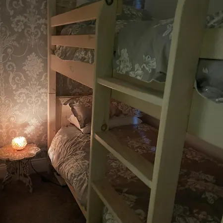 شقة The Clock Tower High Street. Nothing Average Here!