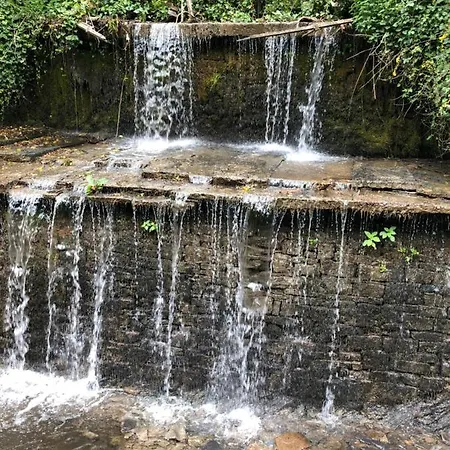 شقة The Clock Tower High Street. Nothing Average Here! *