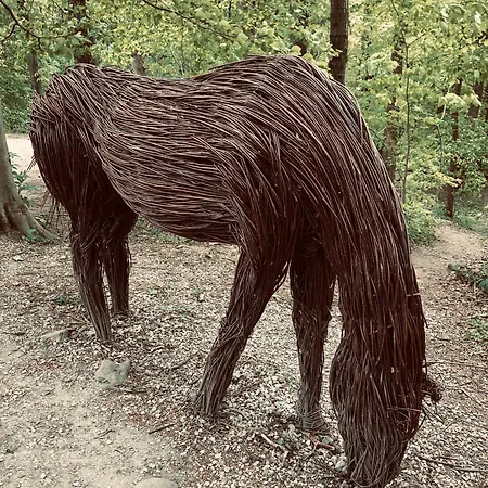 The Clock Tower High Street. Nothing Average Here! Apartmán *